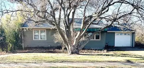 4015 Edmundson Rd, Woodson Terrace, MO 63134