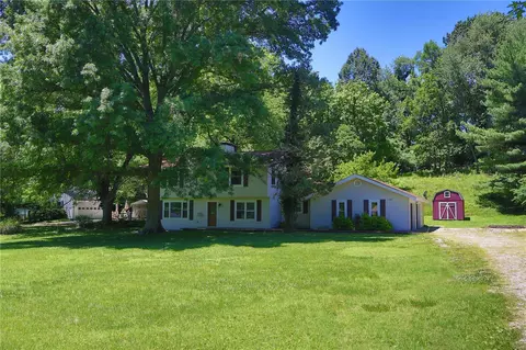 11169 Jerries Ln, Saint Louis, MO 63136