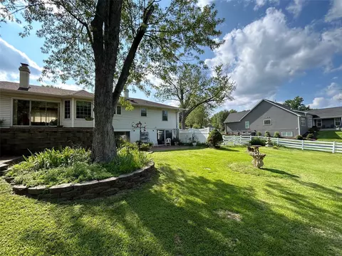 119 Covert Ln, Ellisville, MO 63021 photo 4