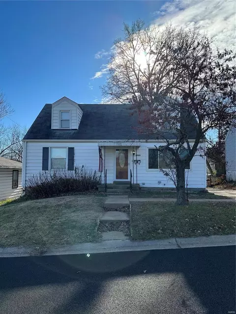 8848 Harold Dr, Berkeley, MO 63134
