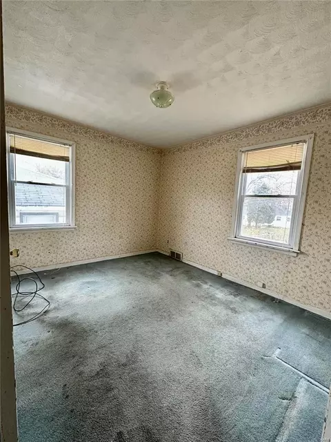 8848 Harold Dr, Berkeley, MO 63134 photo 11