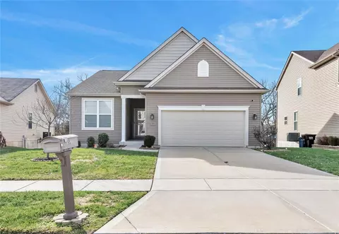 55 Huntleigh Woods Ct, Wentzville, MO 63385