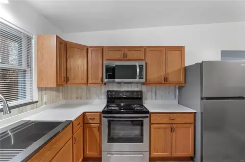 321 Fork Dr, Saint Louis, MO 63137 photo 14