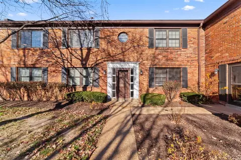 7937 Royal Arms Ct #3, Saint Louis, MO 63123