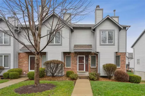 3701 Sherman Park Dr #6A, Saint Charles, MO 63303
