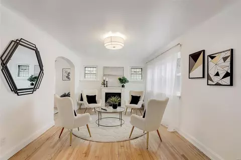 4536 Bessie Ave, Saint Louis, MO 63115