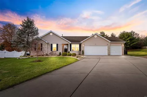 2349 Ashley Place Ct, Saint Charles, MO 63303