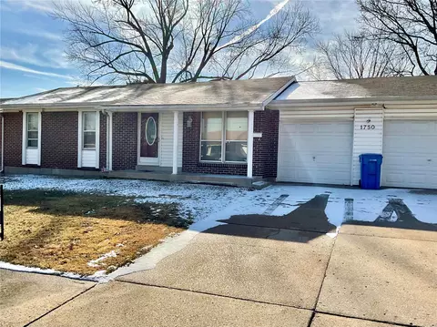 1750 Keeven Ln, Florissant, MO 63031