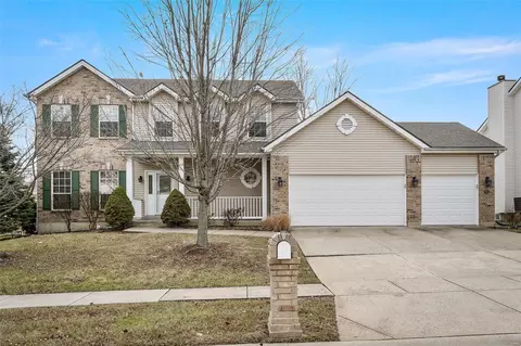 224 Highland Meadows Dr, Wentzville, MO 63385