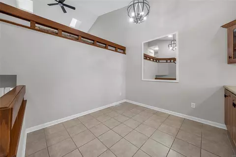 1256 Meadow Knoll Ct, Ballwin, MO 63021 photo 5