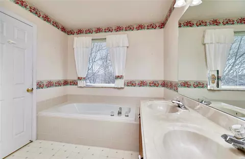 39 Meadow Spring Dr, Saint Charles, MO 63303 photo 47
