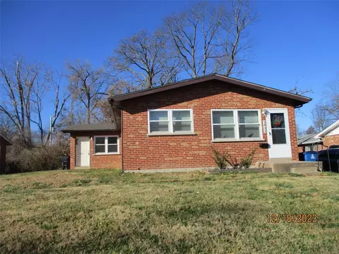1433 Nixon Ave, Saint Louis, MO 63130