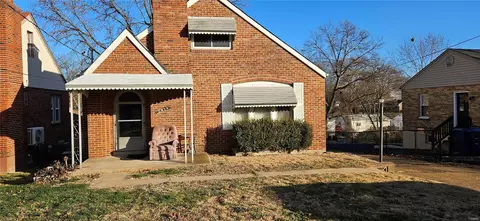 1830 Oconnell Ave, Overland, MO 63114