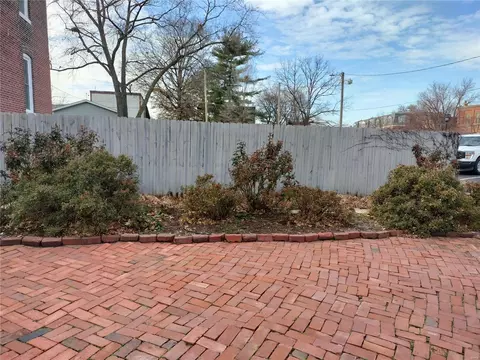 1411 Dolman St, Saint Louis, MO 63104