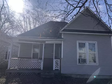 128 W Davidson Ave, Chaffee, MO 63740 photo 1