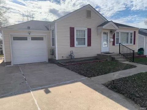 1244 Bliss Dr, Saint Louis, MO 63137