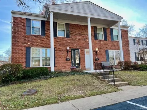 10414 Willowdale Dr #10414, Saint Louis, MO 63146