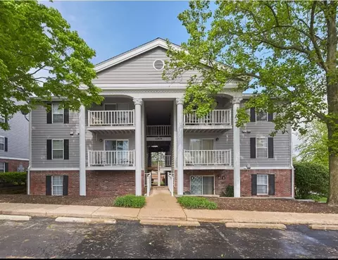 12836 Portulaca Dr #A, Saint Louis, MO 63146