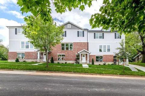 7302 7310 Hoover Ave, Saint Louis, MO 63117