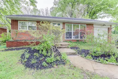 7835 Balson Ave, Saint Louis, MO 63130