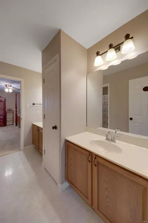 913 Sheffield Forest Ct, Wildwood, MO 63021 photo 36