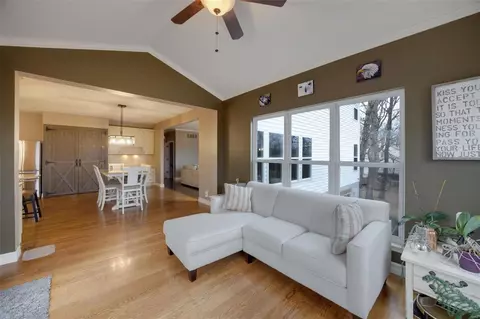 913 Sheffield Forest Ct, Wildwood, MO 63021 photo 17