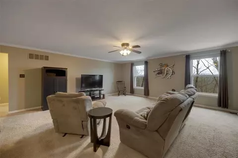 913 Sheffield Forest Ct, Wildwood, MO 63021 photo 33