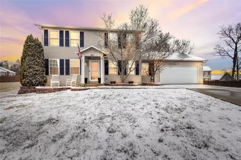 827 Whisper Creek Ct, Wentzville, MO 63385