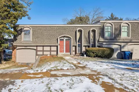 6691 Blossom Wood Dr, Florissant, MO 63033