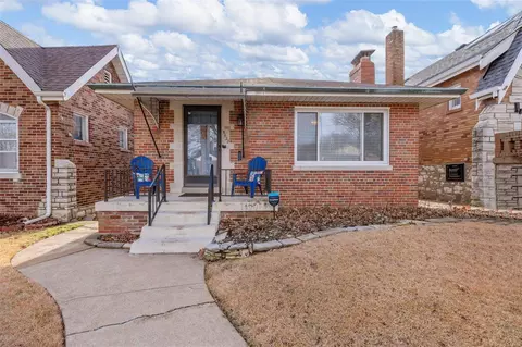 5422 Sutherland Ave, Saint Louis, MO 63109