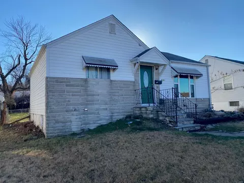 8150 Zoe, Berkeley, MO 63134