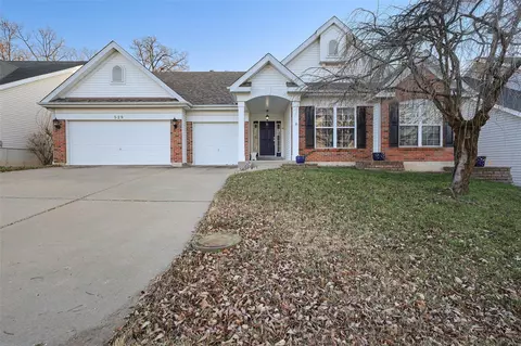 529 Ironwood Dr, O'fallon, MO 63368