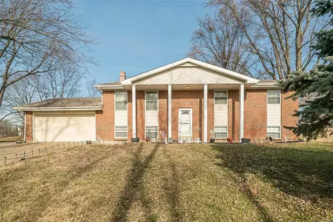 33 Bartley St, Saint Peters, MO 63376