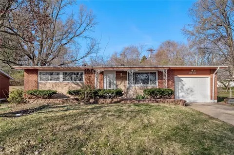 1912 Paducah Dr, Saint Louis, MO 63136