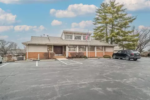1323 Treetop Trail Dr, Ballwin, MO 63021 photo 49
