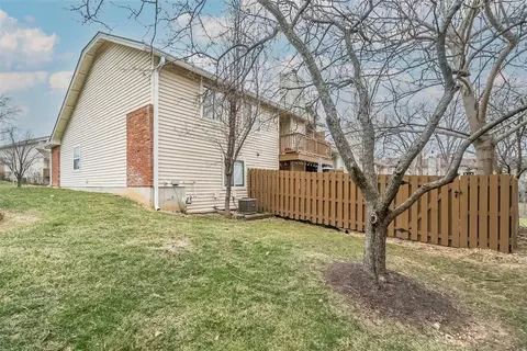 1323 Treetop Trail Dr, Ballwin, MO 63021 photo 48