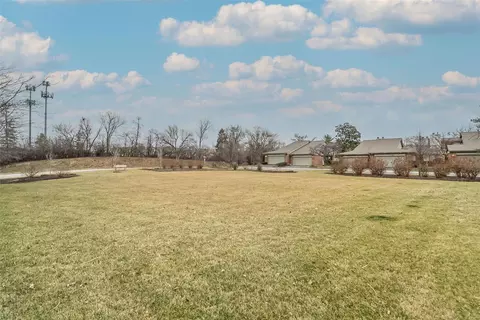 1323 Treetop Trail Dr, Ballwin, MO 63021 photo 51