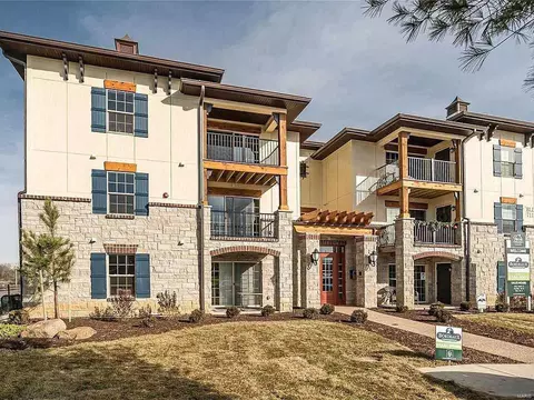 123 Bordeaux Way, Saint Peters, MO 63376