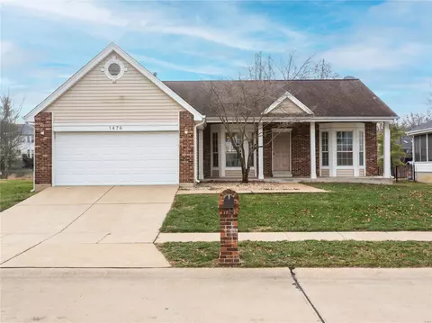 1476 Remington Oaks Ter, Fenton, MO 63026