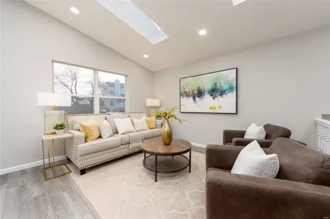 440 Tailor Ln, O'fallon, MO 63368 photo 4