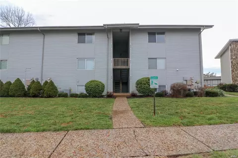 1933 Gascony Parc Dr #19333R, Lake Saint Louis, MO 63367