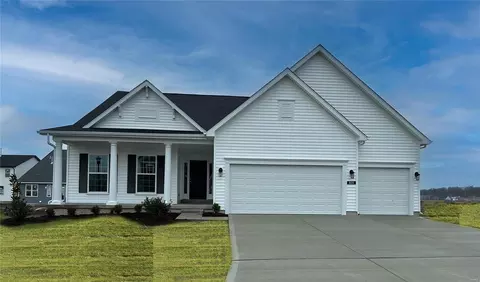 8011 Cotswold Trl, Cottleville, MO 63304