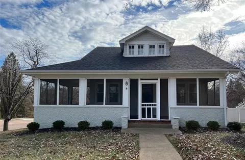 8 Marshall Pl, Saint Louis, MO 63119