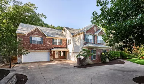 18498 Hollow Hills Dr, Wildwood, MO 63069
