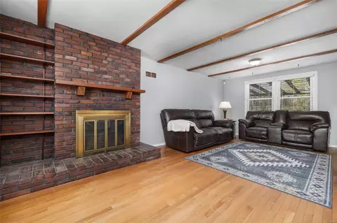 Living - 201 Old Ballwin Rd, Ballwin, MO 63021 photo 1 of 4