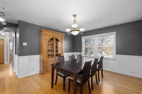 Dining - 201 Old Ballwin Rd, Ballwin, MO 63021 photo 1 of 2