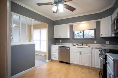 2445 Pinehurst Dr, Overland, MO 63114 photo 18
