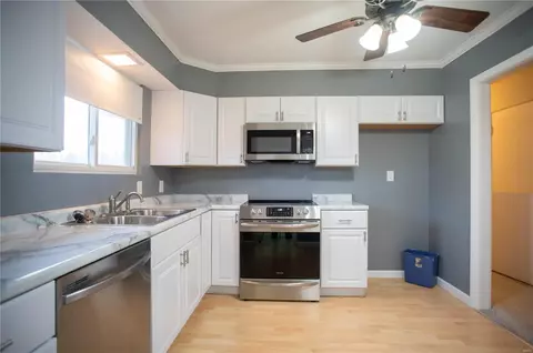 2445 Pinehurst Dr, Overland, MO 63114 photo 20