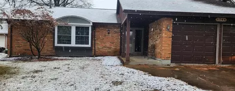 1744 Bent Twig Ln, Saint Louis, MO 63138