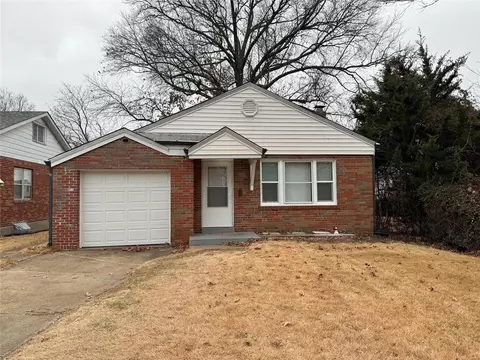 9000 Lackland Rd, Saint Louis, MO 63114